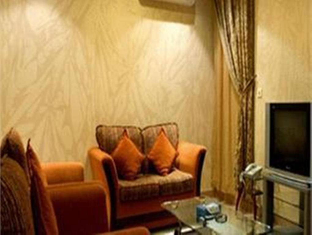 Bait Al Amani Suites Riyadh Room photo